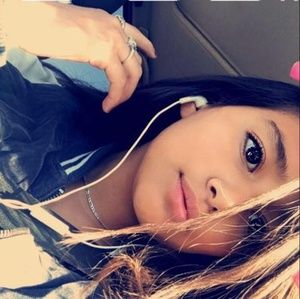 Meet your Posher, Analy